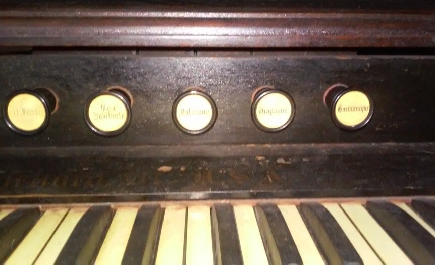 1880s Victorian Estey Organ Vox Humana Tremolo Brattleboro USA