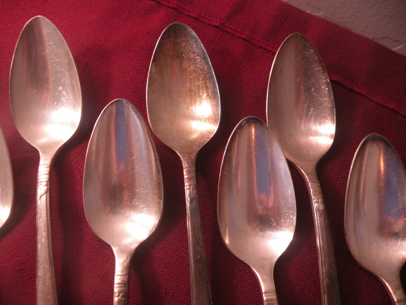 Set 11 Teaspoons ONEIDA BERKLEY SQUARE SILVERPLATE 6-1/4″