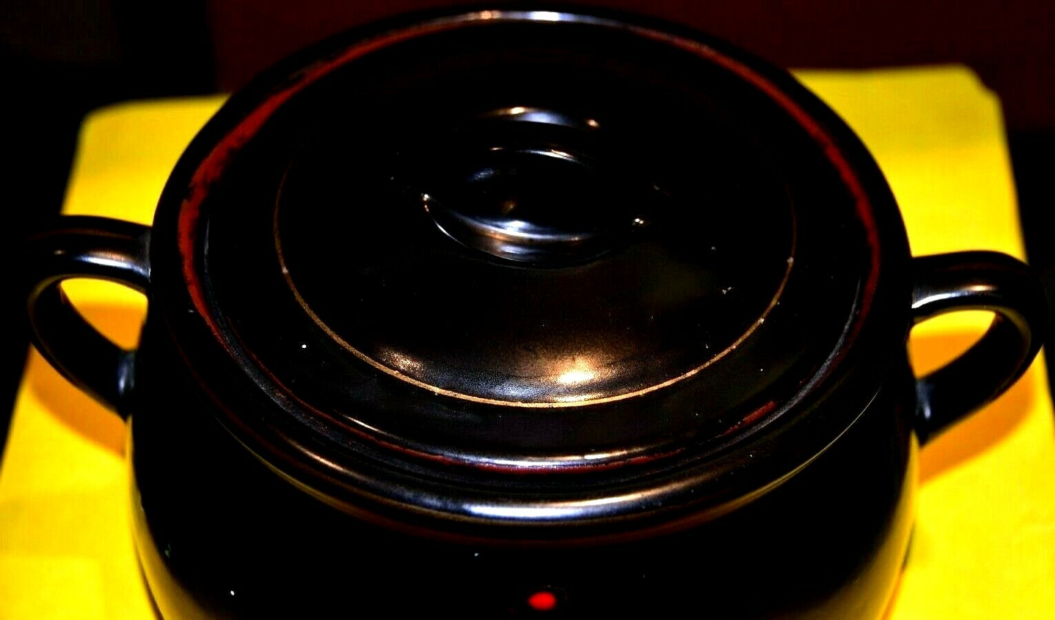 VINTAGE LATE 1960’S OR 1970’S TOBACCO STORAGE PORCELAIN POT COLLECTIBLE