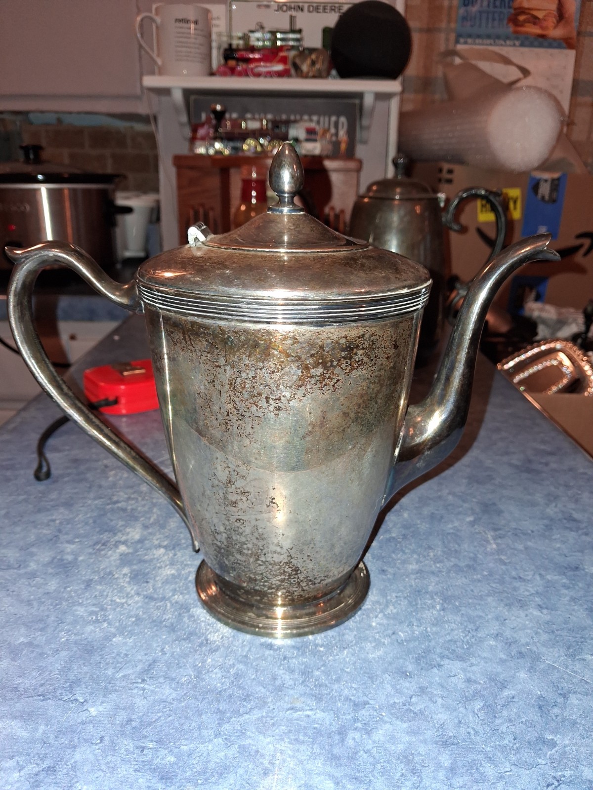 Vintage, Oneida Community Silver Plate Coffee, or Tea Pot. 8″