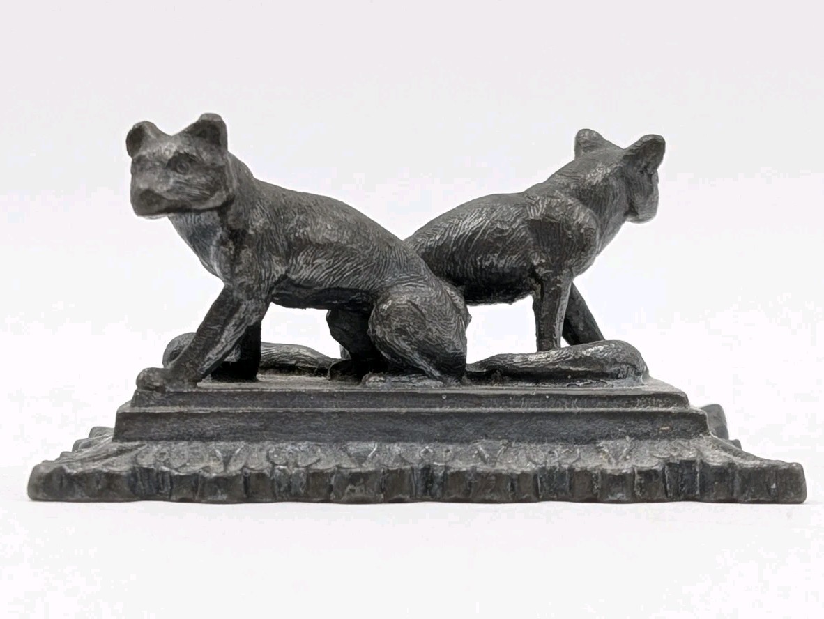 Antique Middletown Plate Co Silver Foxes Figurine Victorian No 66 *AS IS*