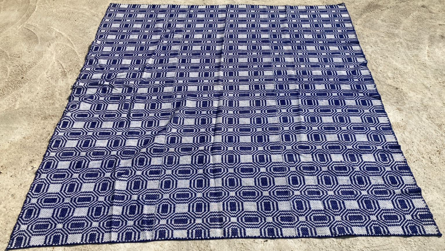 Vintage Handmade Beautiful Multicolor Kilim Rug Carpet 206×192 cm