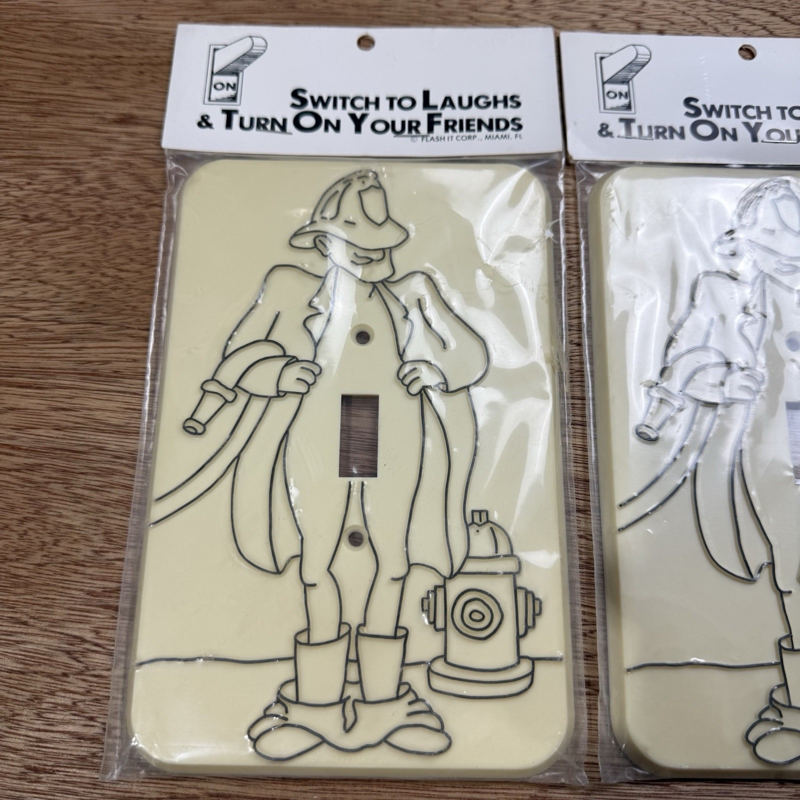 Vtg Rare Flash It Corp Firefighter Light Switch Cover New Sealed Funny Gag Gift