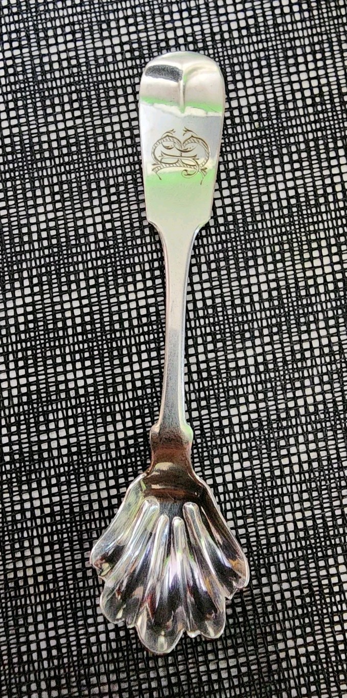😜 RARE ANTIQUE c1830s -1850s J.B. KIRBY COIN SILVER 🤑🥈 SHELL SALT SPOON 🍚