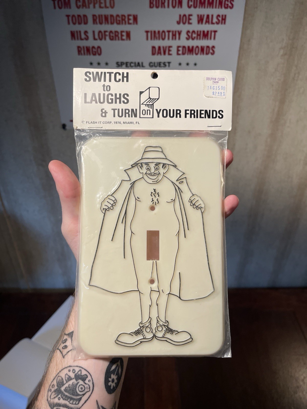 NEW 1976 Flash It Corp Flasher Light Switch Cover Novelty Switchplate Cover
