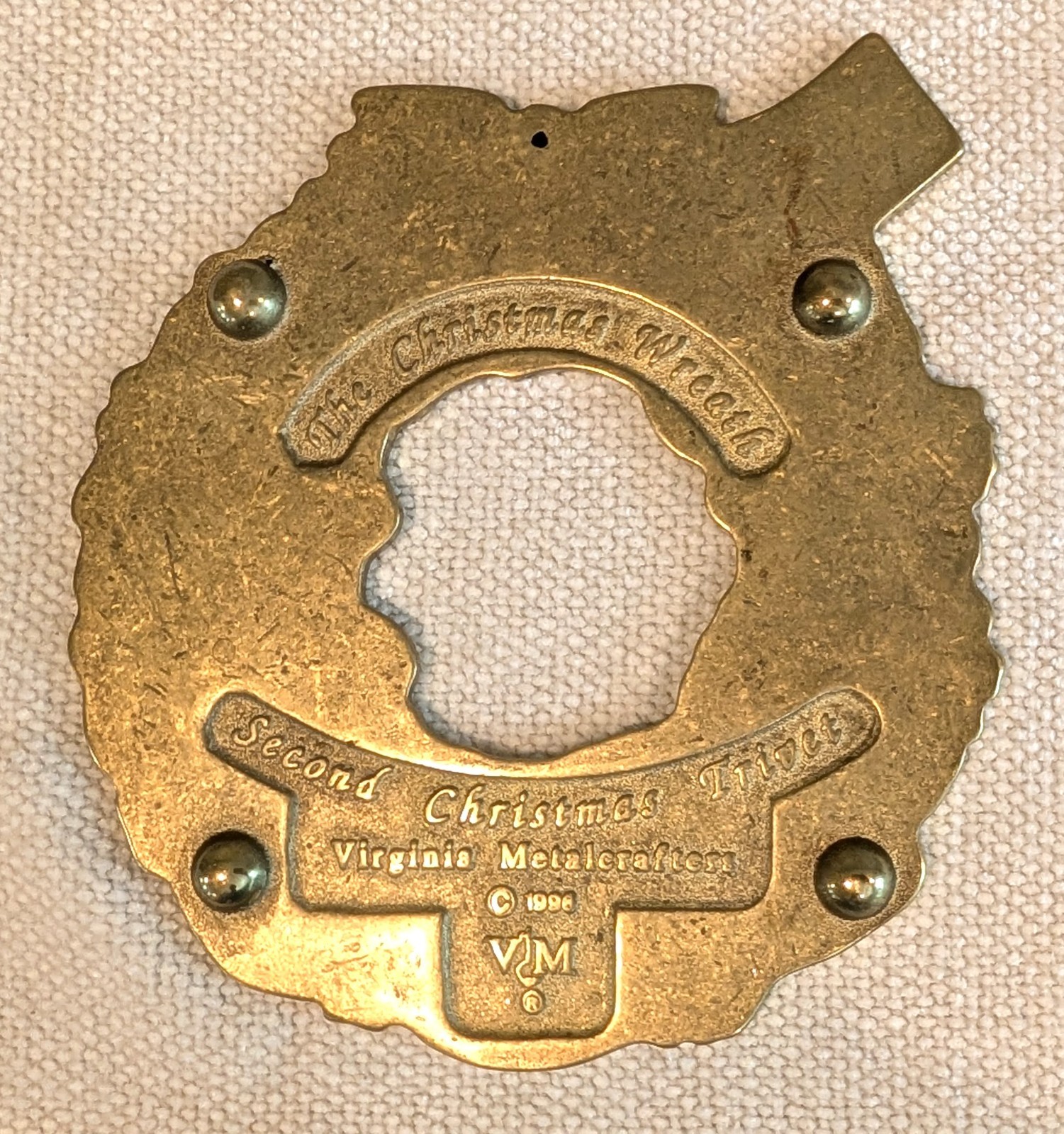 Classic Virginia MetalCrafters Solid Brass-Christmas Wreath Trivet