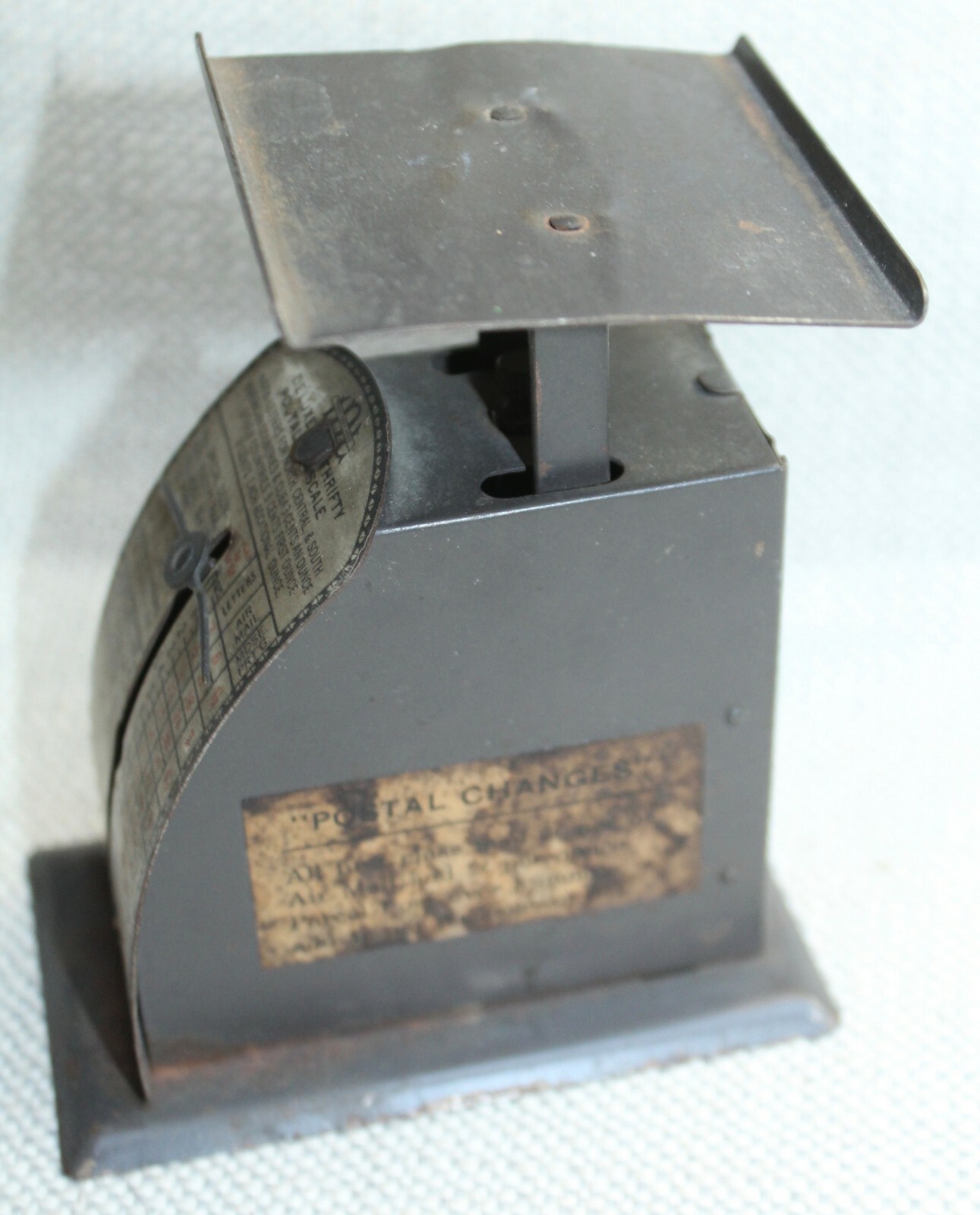 VINTAGE IDL THRIFTY 1 POUND POSTAL SCALE, 3 CENTS OUNCE