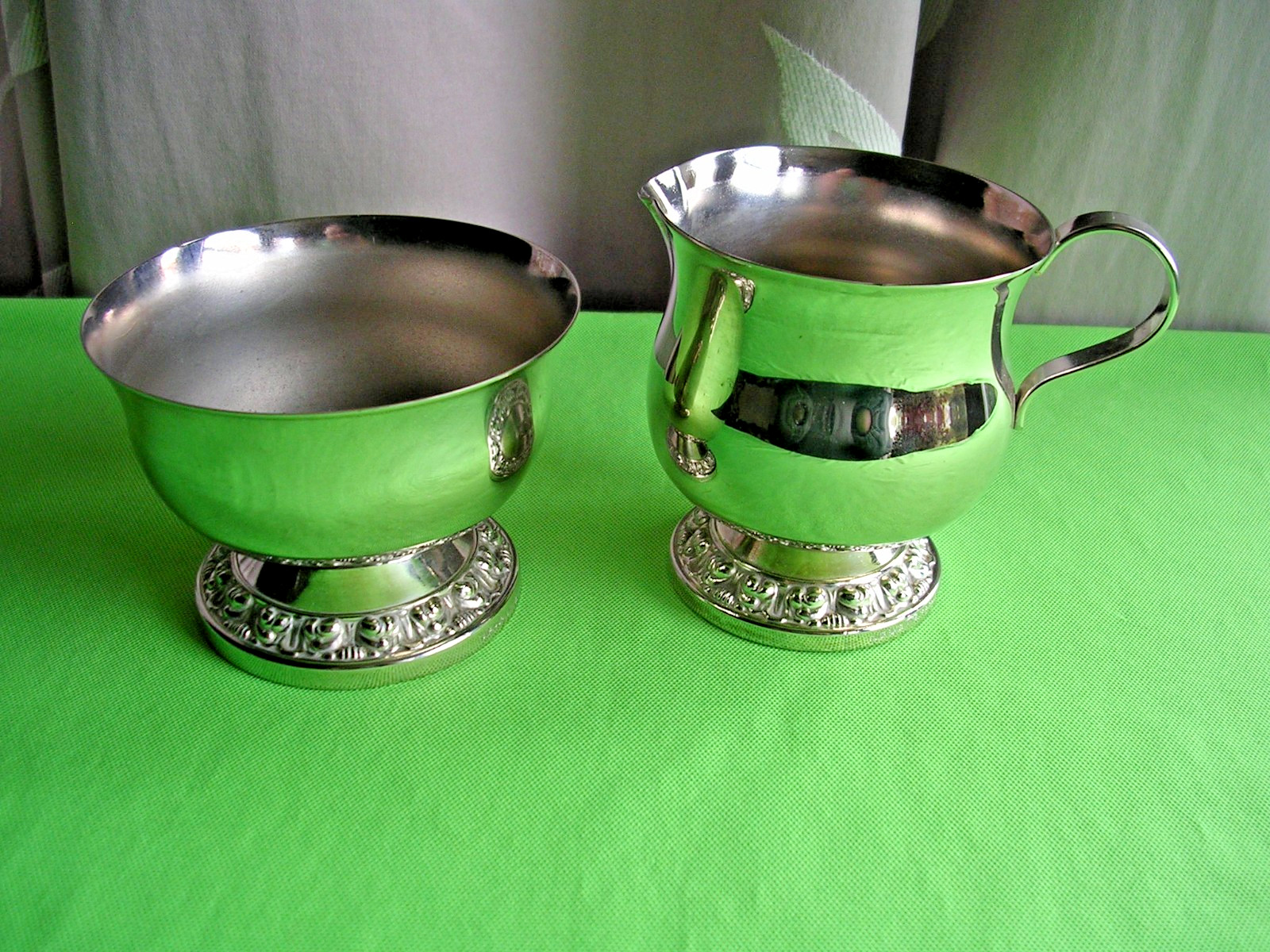 SILVER PLATED LANTHE OF ENGLAND CREAM & SUGAR ,, aj q2