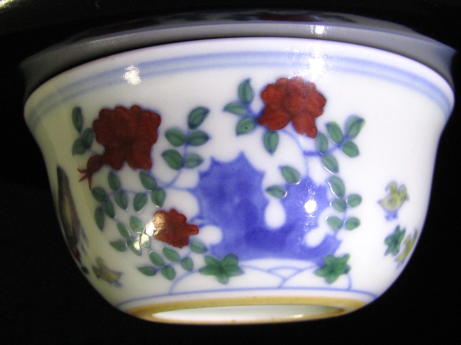 Ming Dynasty Signed Chenghua Chicken cup in Doucai Colors
