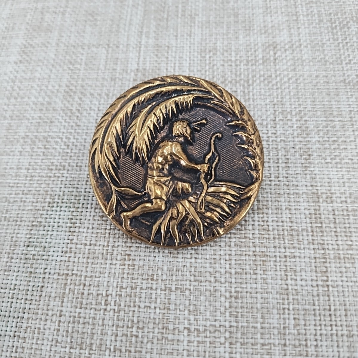 Vintage Antique Picture Button Robinson Crusoe Brass Shank 1-3/8″