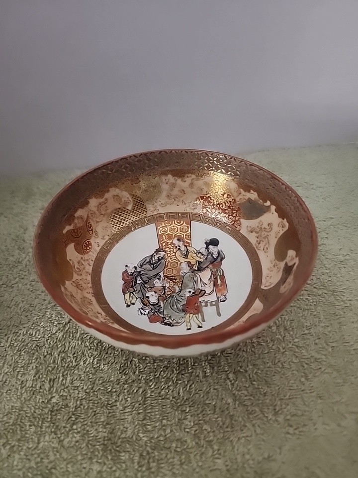 Japanese Porcelain Geisha Hand Painted Rice Bowl 5½ Inch