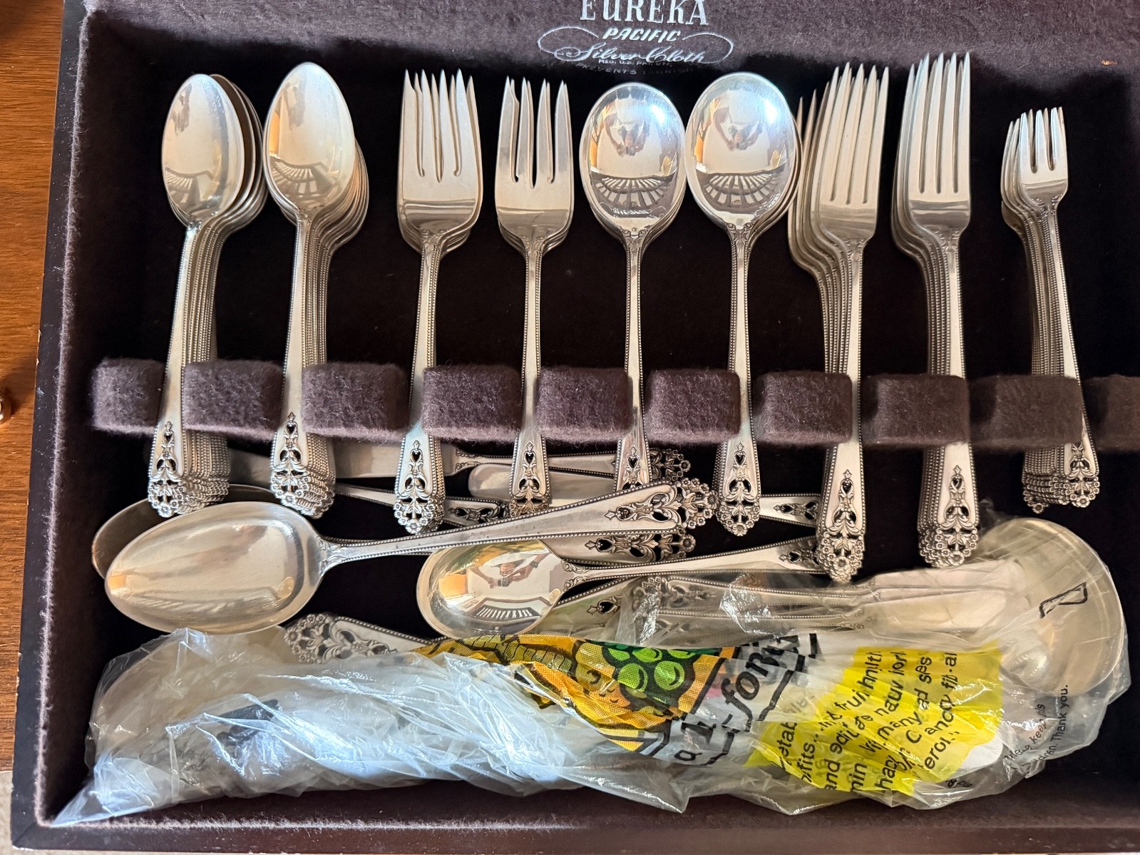 8 pc pl setting-sterling silver set for 12 Queens Lace + 9 serving pieces + box