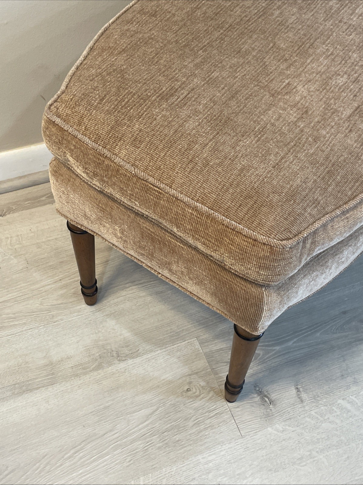 VTG Ethan Allen Style Bow Velvet Ottoman Turned Wood Leg Footstool Bench Rare