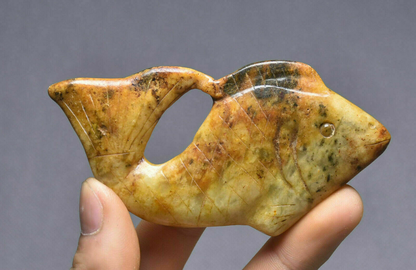 9CM Chinese Hongshan Culture Old Jade Carving Fish Goldfish Amulet Pendant