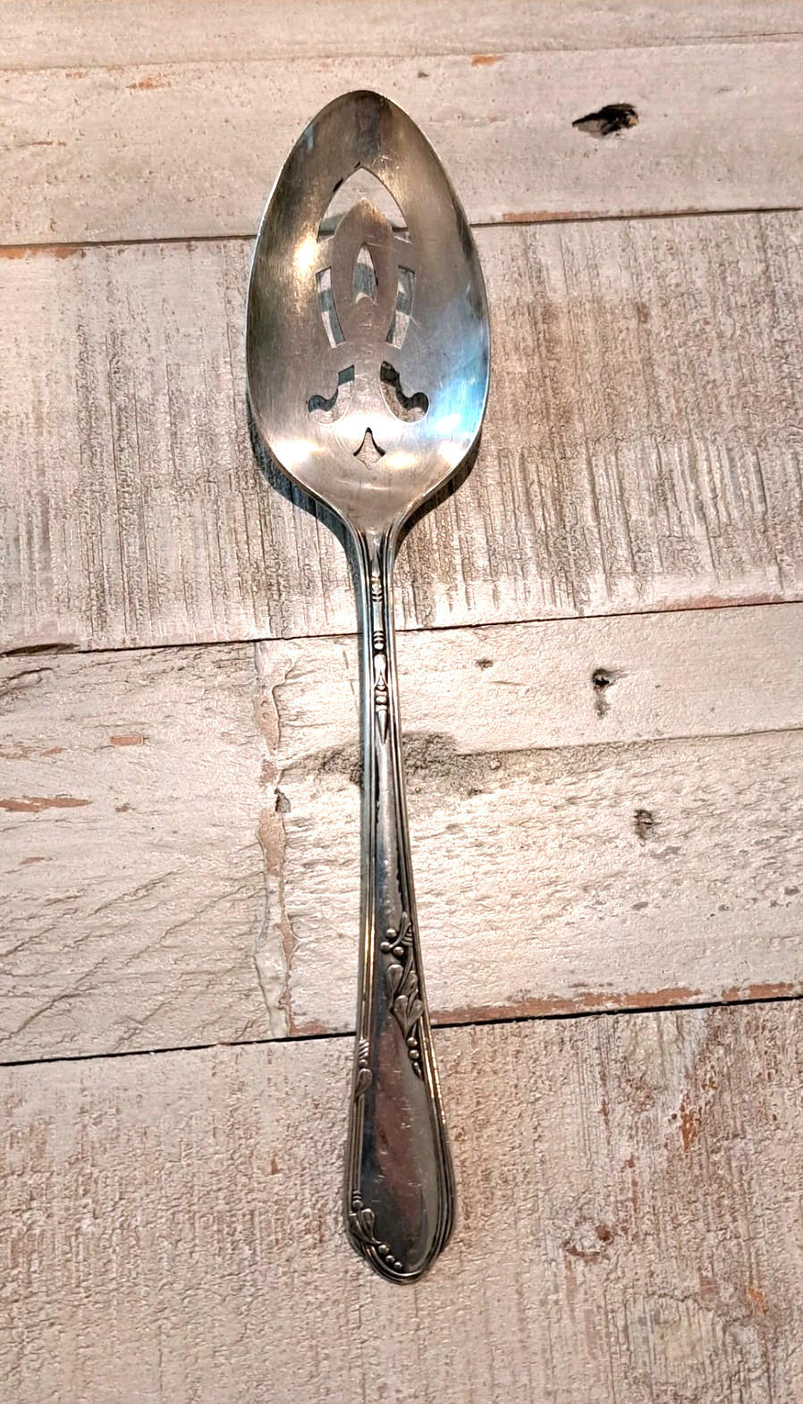 Vintage Serving Spoon WM A ROGERS Oneida Meadowbrook Pierced Slotted 8″