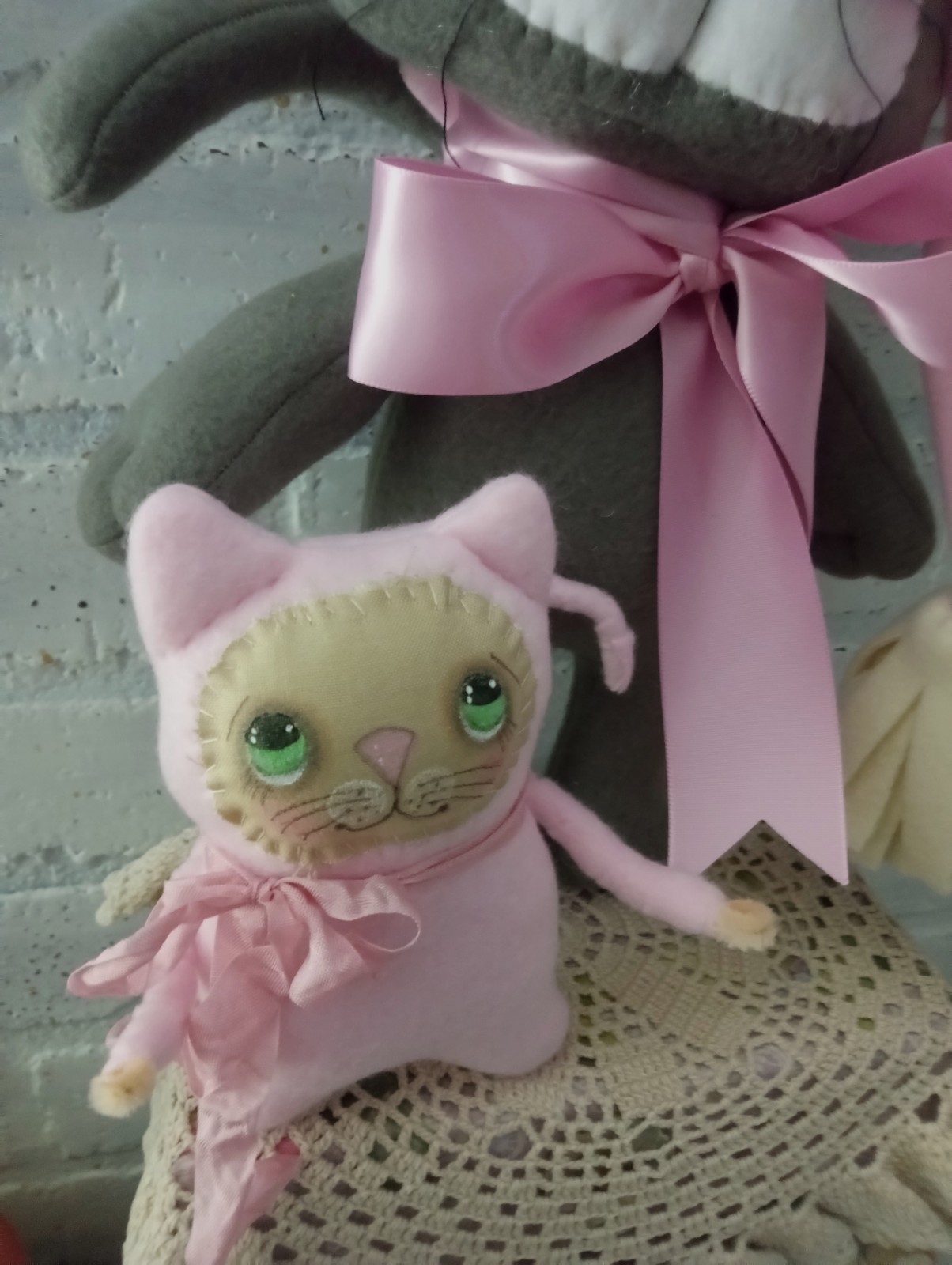 Primitive Folk Art CAT KittY DoLL OOAK ARtiST Handmade FLeeCE two
