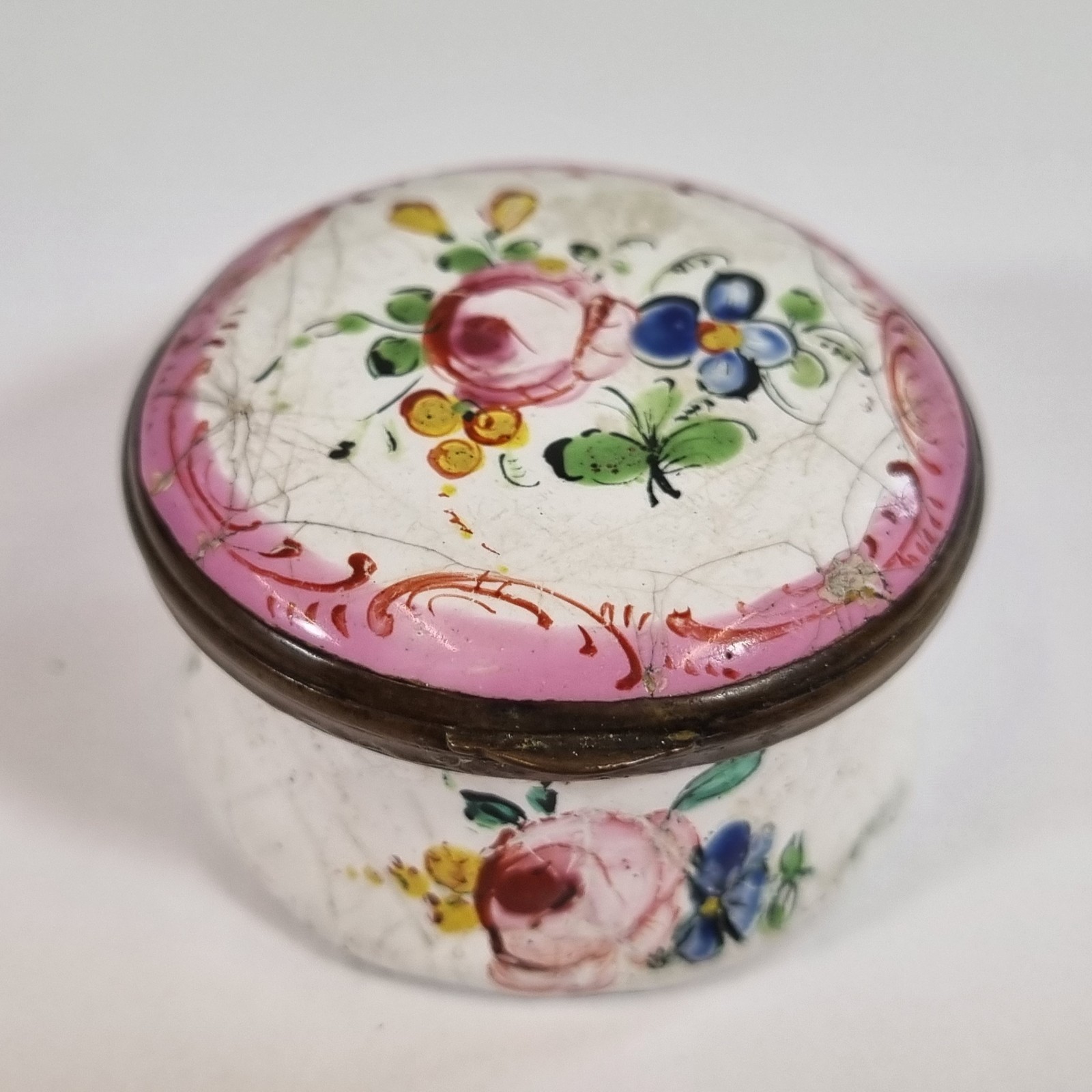 Antique 18thC Bilston Enamel Circular Patch Box Decorated Flowers 4.1cm diameter
