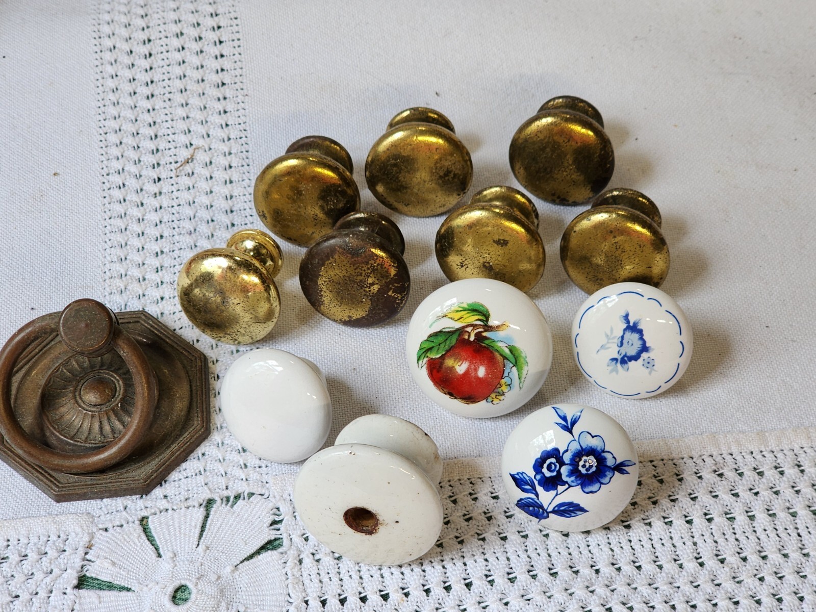 VTG LOT of 13 OLD METAL PORCELAIN BRASS Cabinet Knobs Drawer Pulls ESTATE FIND
