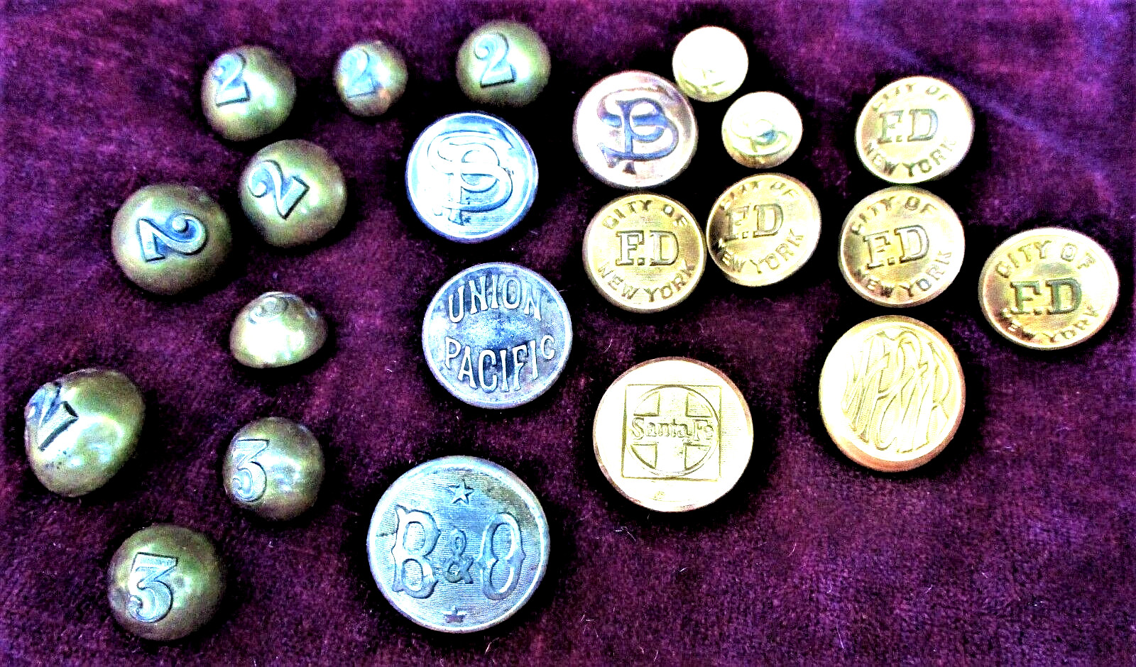 COLLECTION OF 22 ANTIQUE BUTTONS – FIRE DEPT – TRAIN – USA – ENGLAND – FRANCE