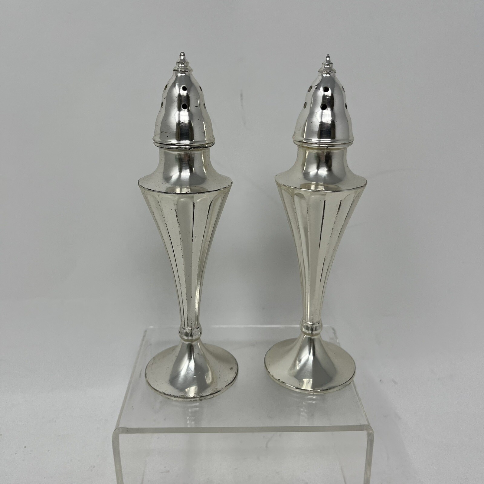 VTG Peerless Silver Co. La France Reg Salt & Pepper Shaker Made In USA #701