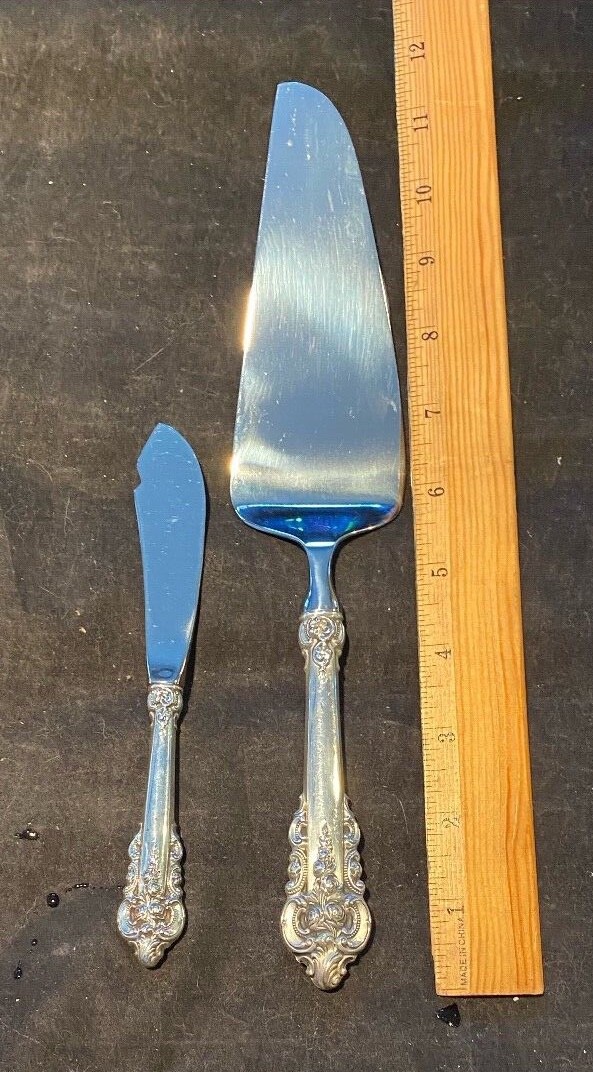 STERLING SILVER PIE AND MASTER BUTTER SERVERS IN GRAND BAROQUE WALLACE