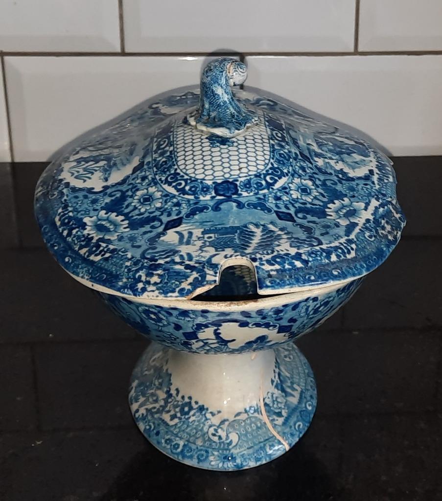 Georgian Spode Pearlware ‘Net’ Pattern Large Lidded Pedestal Tureen C 1795