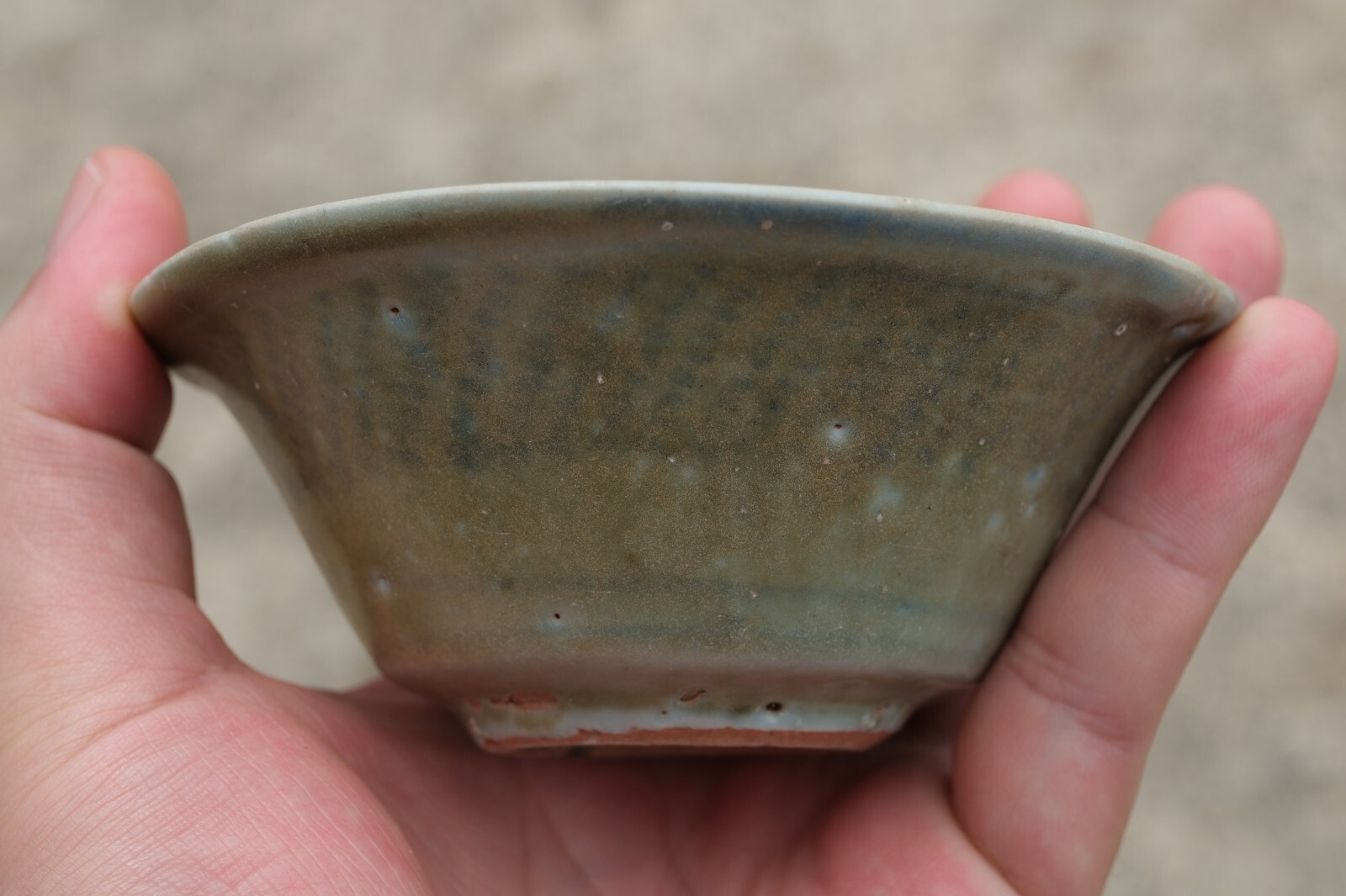 0051 Blue and White Floral Pattern Bowl (Crack on One Side)