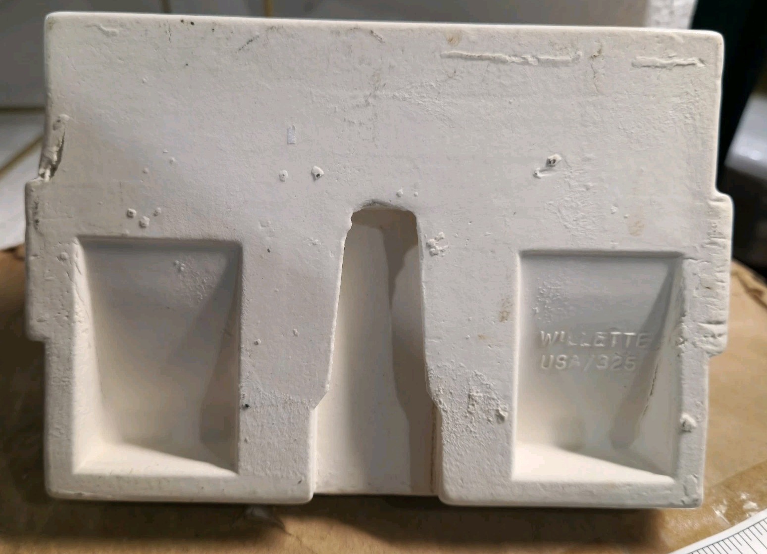 OLD White Porcelain Ceramic Toilet Paper Holder DECO Willette Corp USA MODEL 325