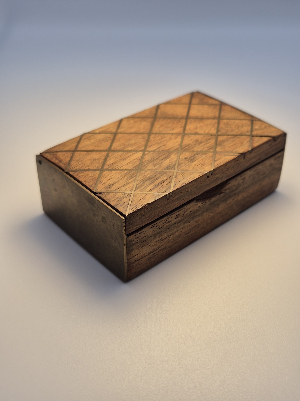 Vintage Wooden Box Brass Inlay Stamp Storage match holder 6.5cm