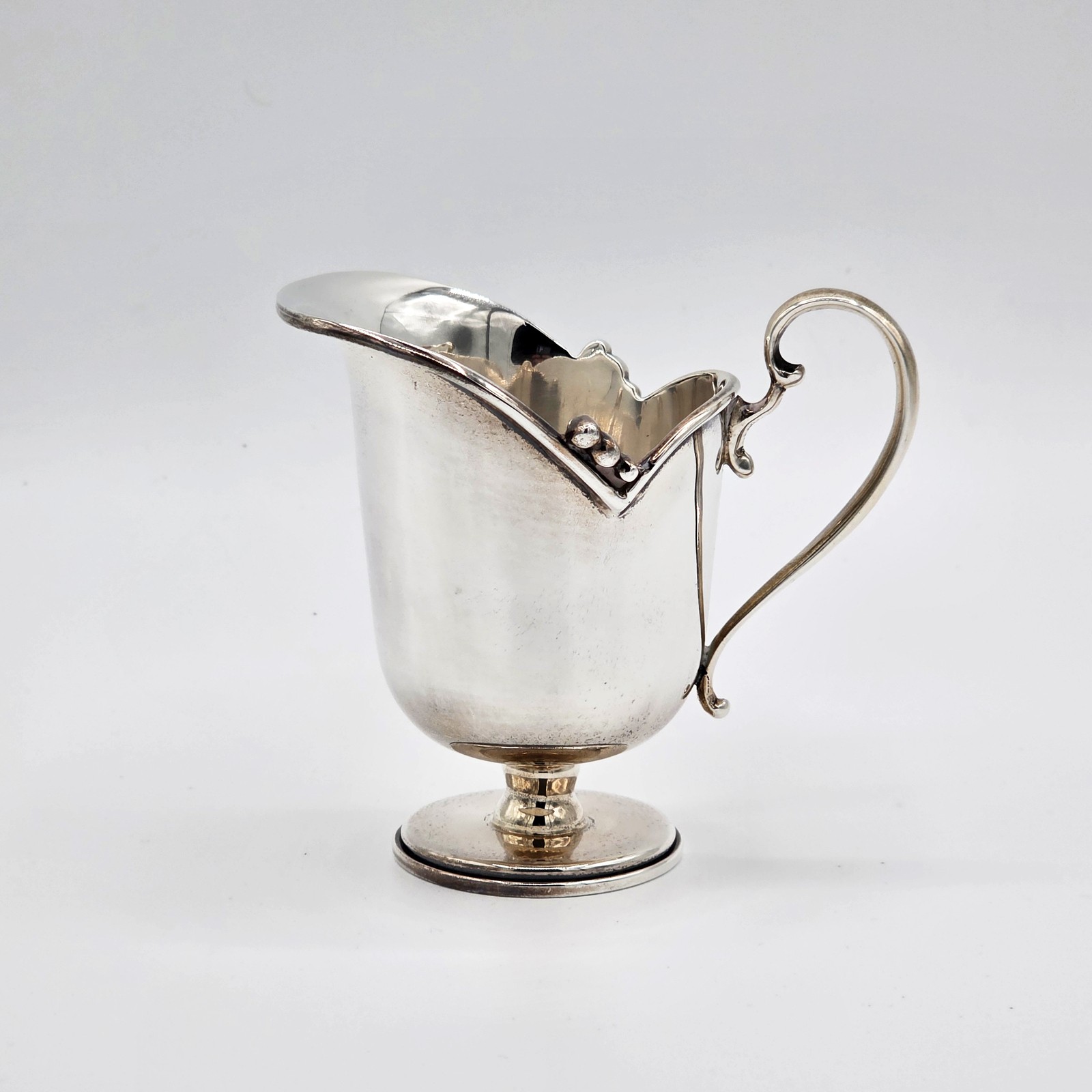 Gonzalo Moreno Mexican Sterling Silver Helmet Creamer Hecho en Mexico 0.925