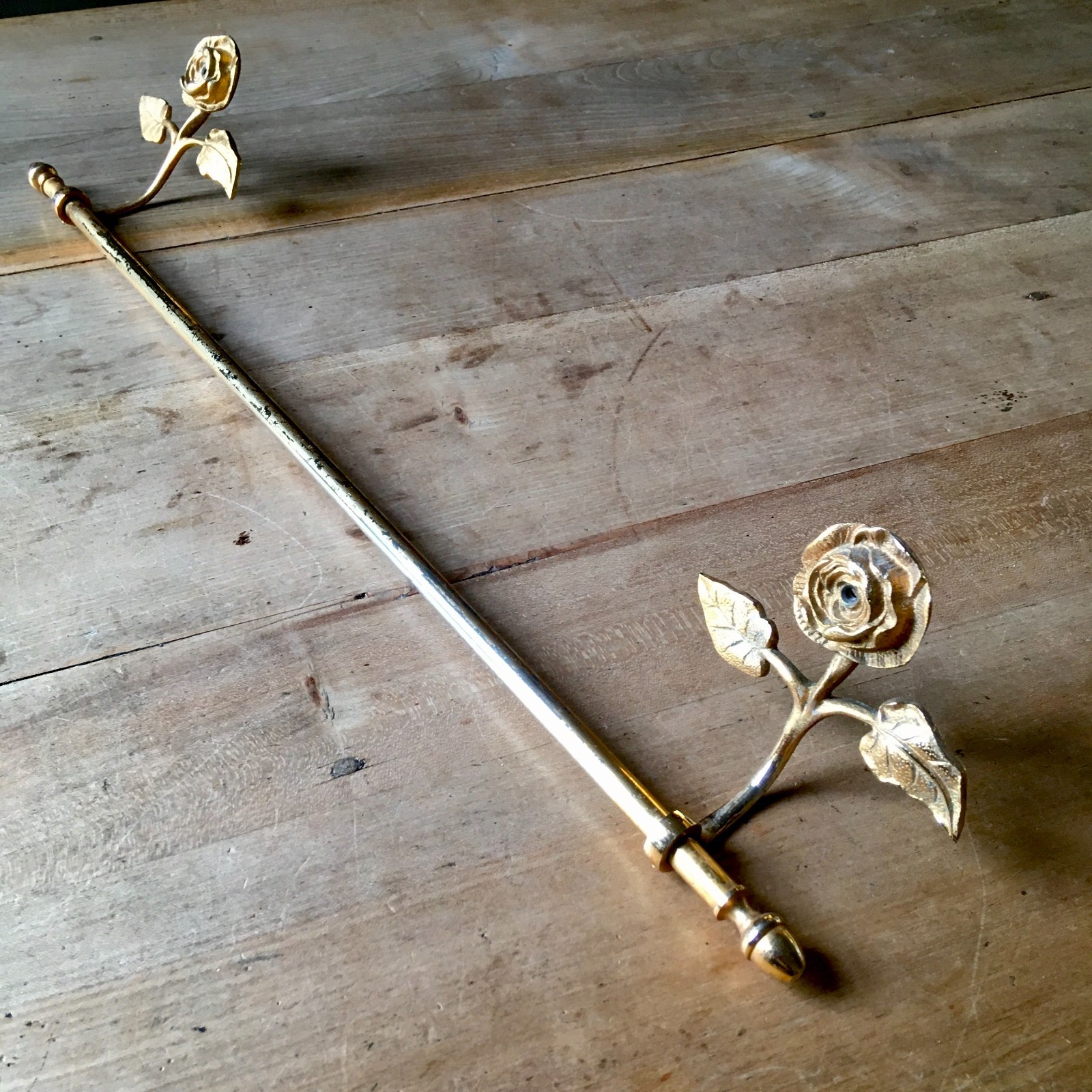 Vintage Brass Towel Bar rail With Rose Brackets
