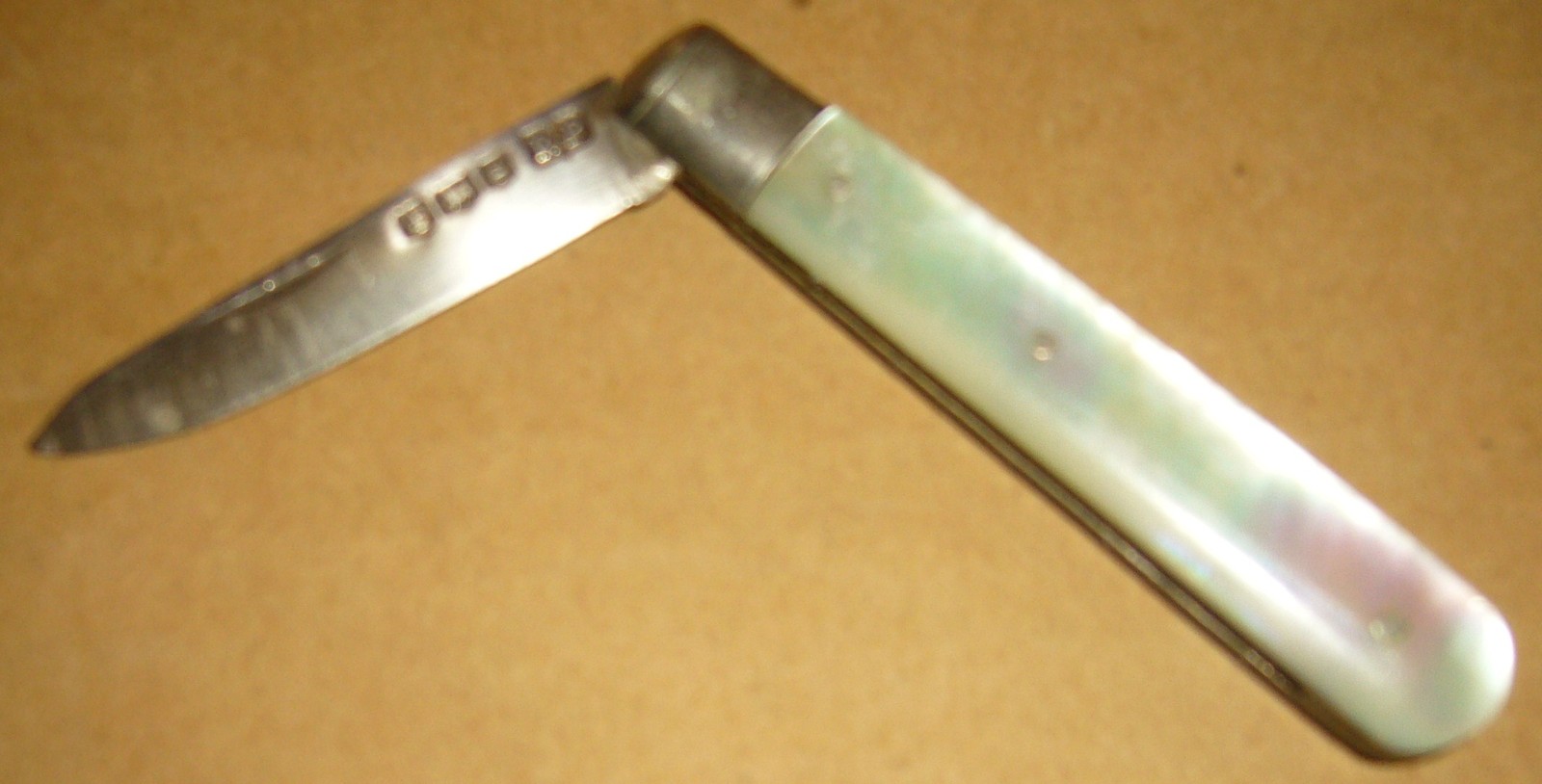 ROBERT PRINGLE Fruit Knife/Pearl Handles w/Sterling Silver Blade – 1924