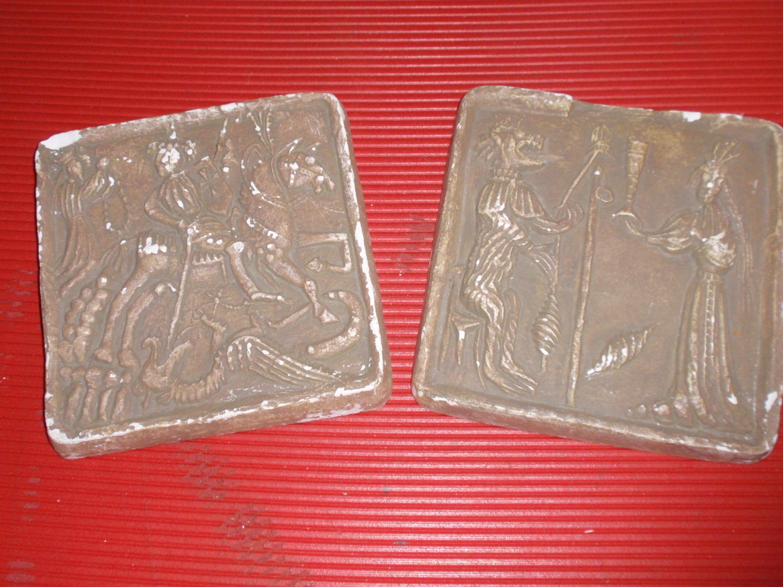 2 WALL HANGING PLAQUES PLASTER CHALKWARE GARGOYLES STUDIO 7.5 X 8 INCHES