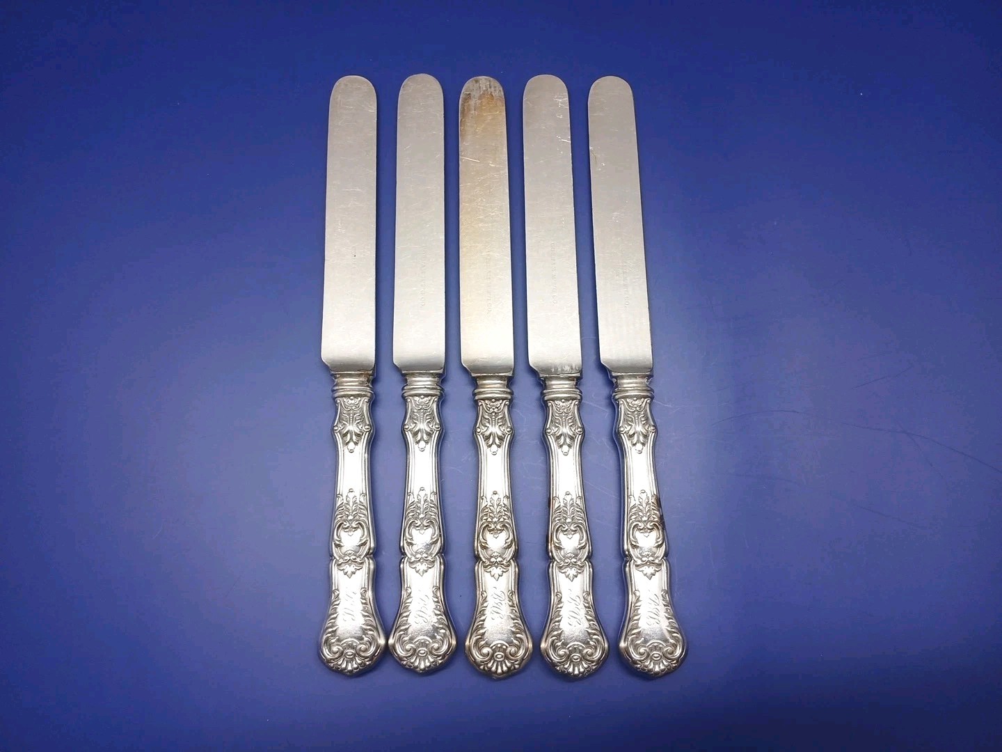 5 Gorham Silver RICHMOND Silverplate Blunt Hollow Knife 8 3/8″ Monogram Disconti