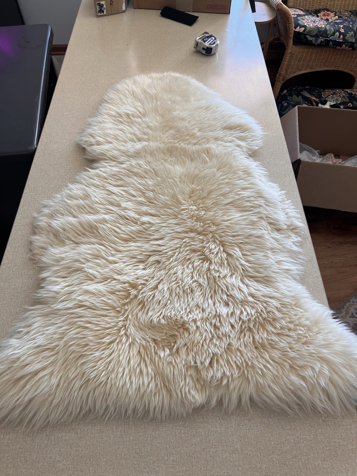 Australian Long wool Lambskin Rug 43-1/2x31x26x22”