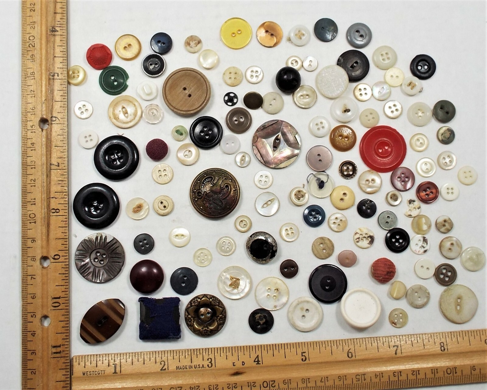 Over 100 Antique Buttons 1800’s – 1900’s – Bakelite – Fabric – Metal – MOP – #8