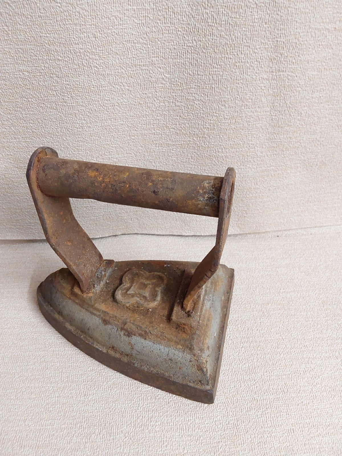 Antique Cast Iron Flat Iron Sad Iron Vintage Rustic Laundry Tool Heavy
