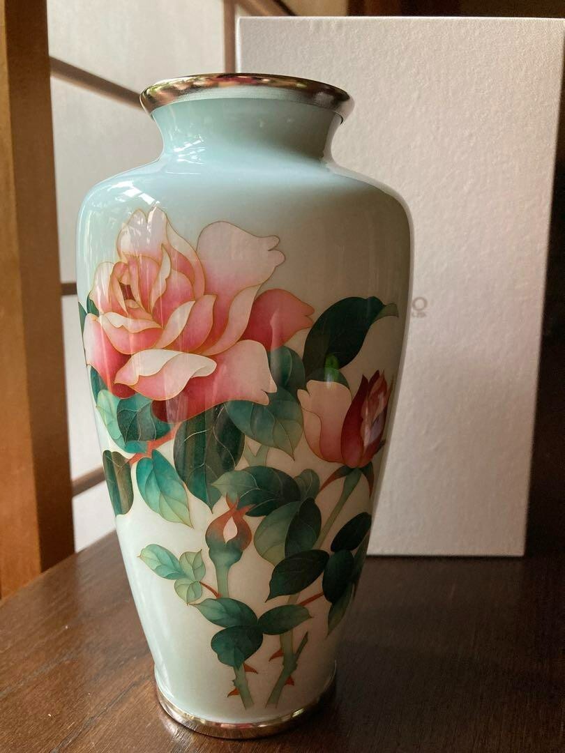 Cloisonne Vase Flower pattern 7.8 inch tall Japanese Pot