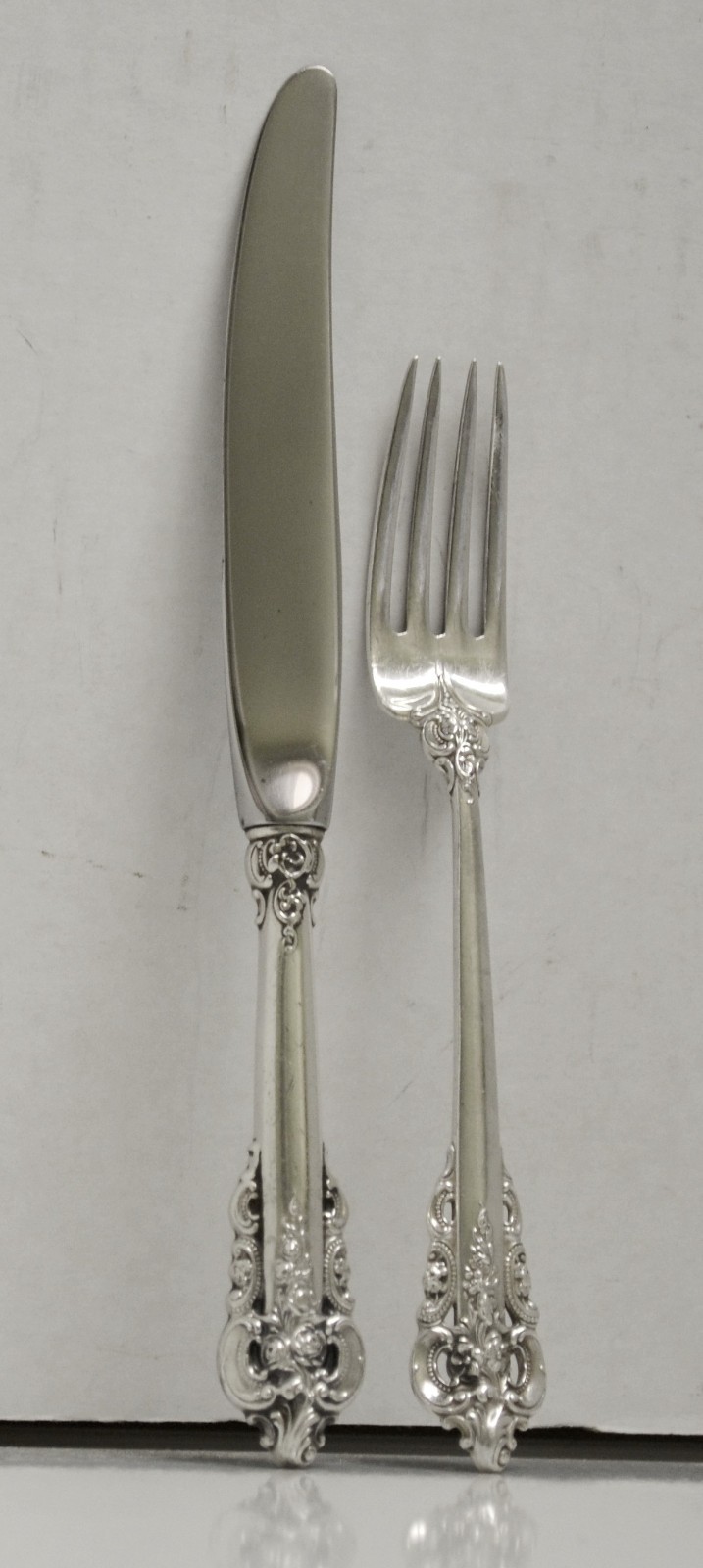 WALLACE GRANDE BAROQUE 1941 STERLING SILVER YOUTH FORK & KNIFE – Vintage Estate