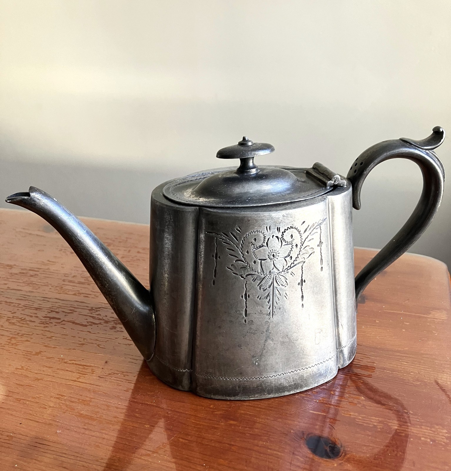 Vintage TL&SS 3555 Teapot
