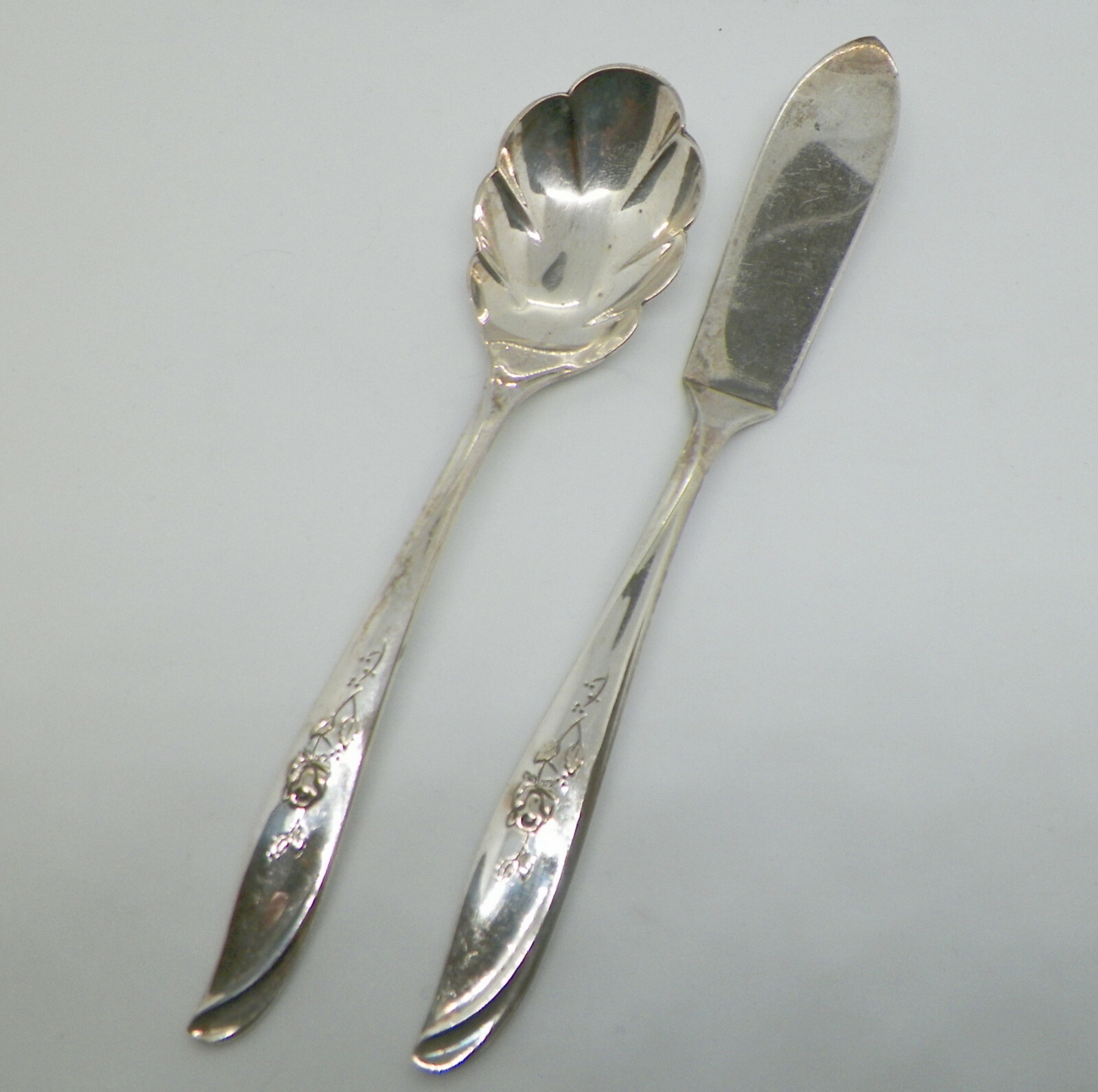 Supreme Silver Plate RANDOM ROSE Master Butter Knife/Sugar/Jelly Spoon 1960
