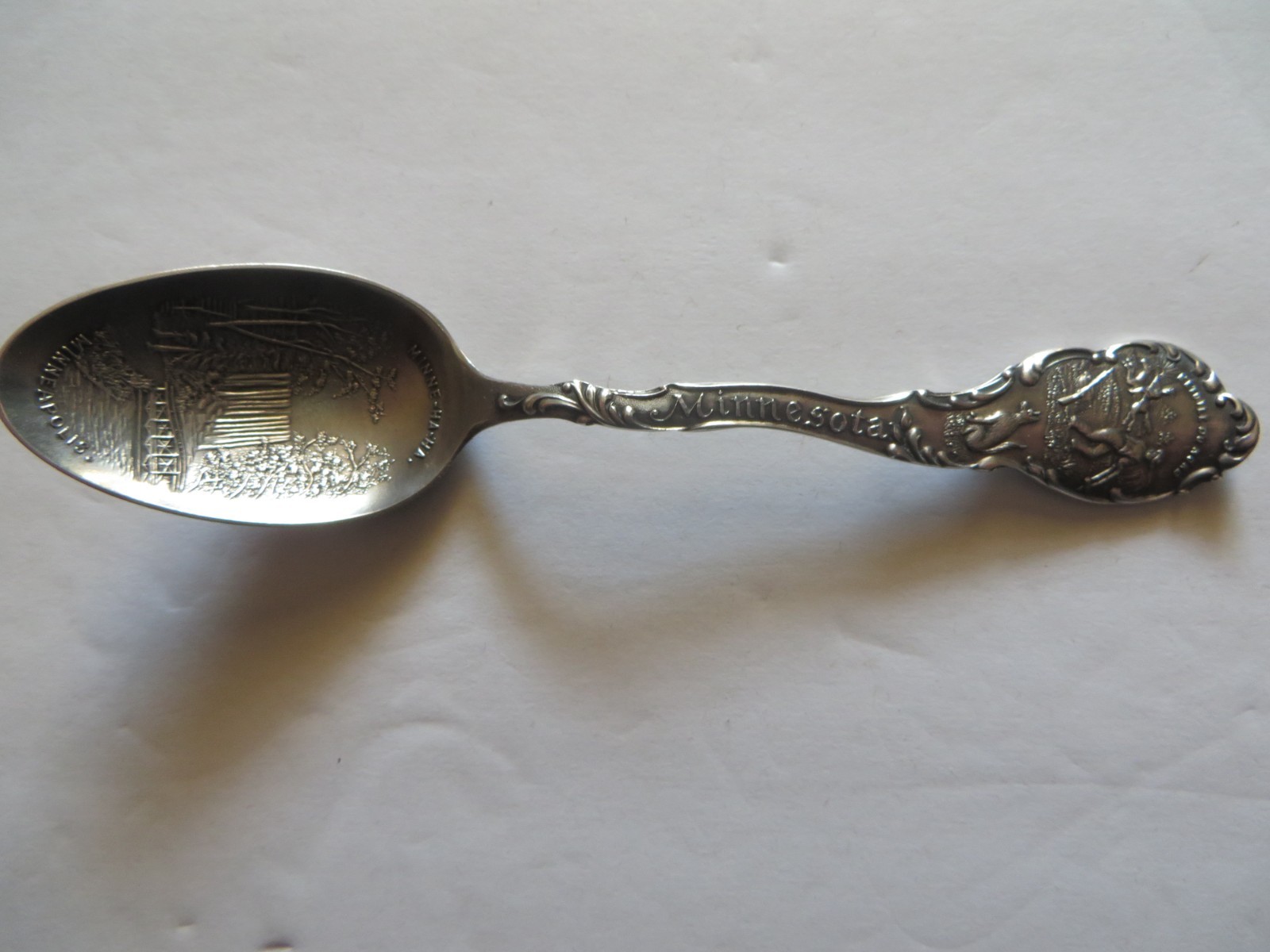 Shepard Minnesota Handle 5 5/8″ Sterling Souvenir Spoon Minne-Ha-Ha Minneapolis