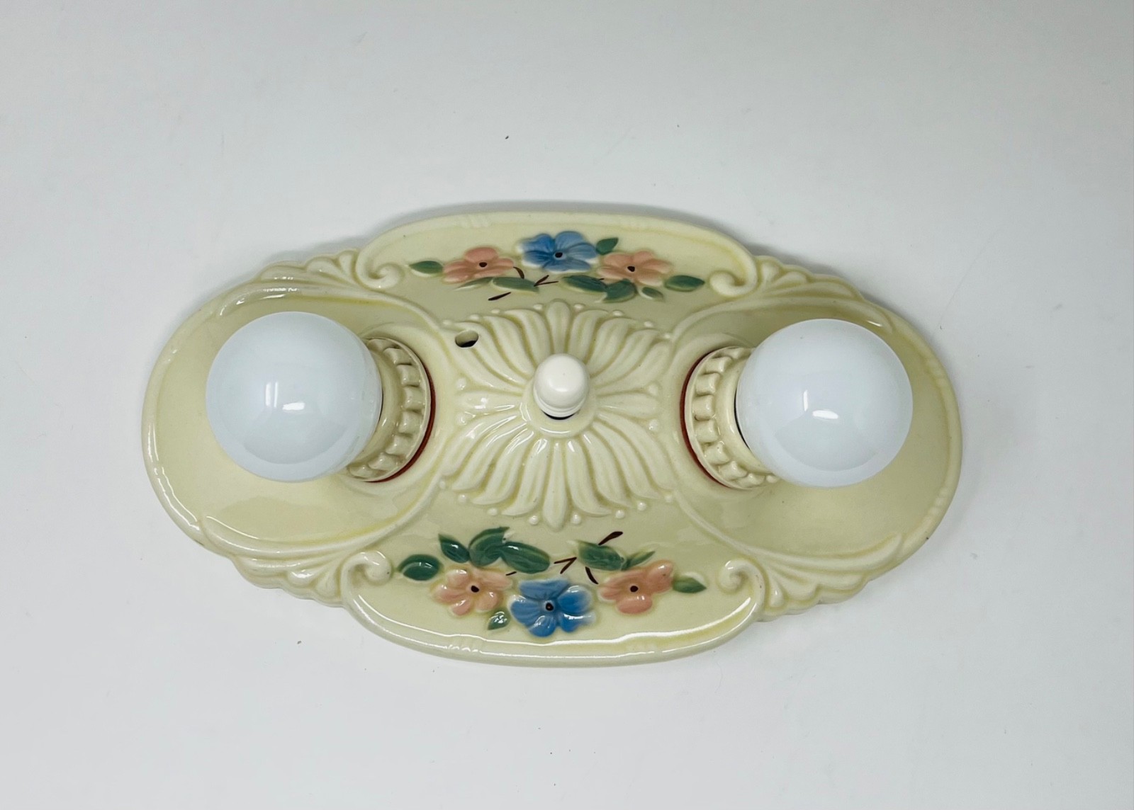 VINTAGE CERAMIC CREAM/FLORAL 2 LIGHT LOW PROFILE WALL OR CEILING LIGHT FIXTURE