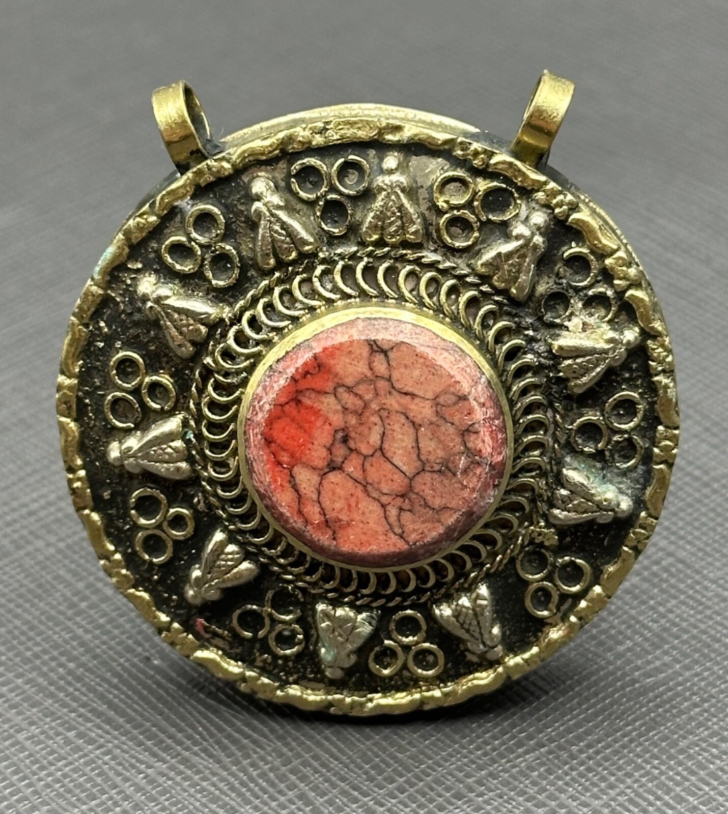 Beautiful natural stone brass afghan vintage coral lovely pendant