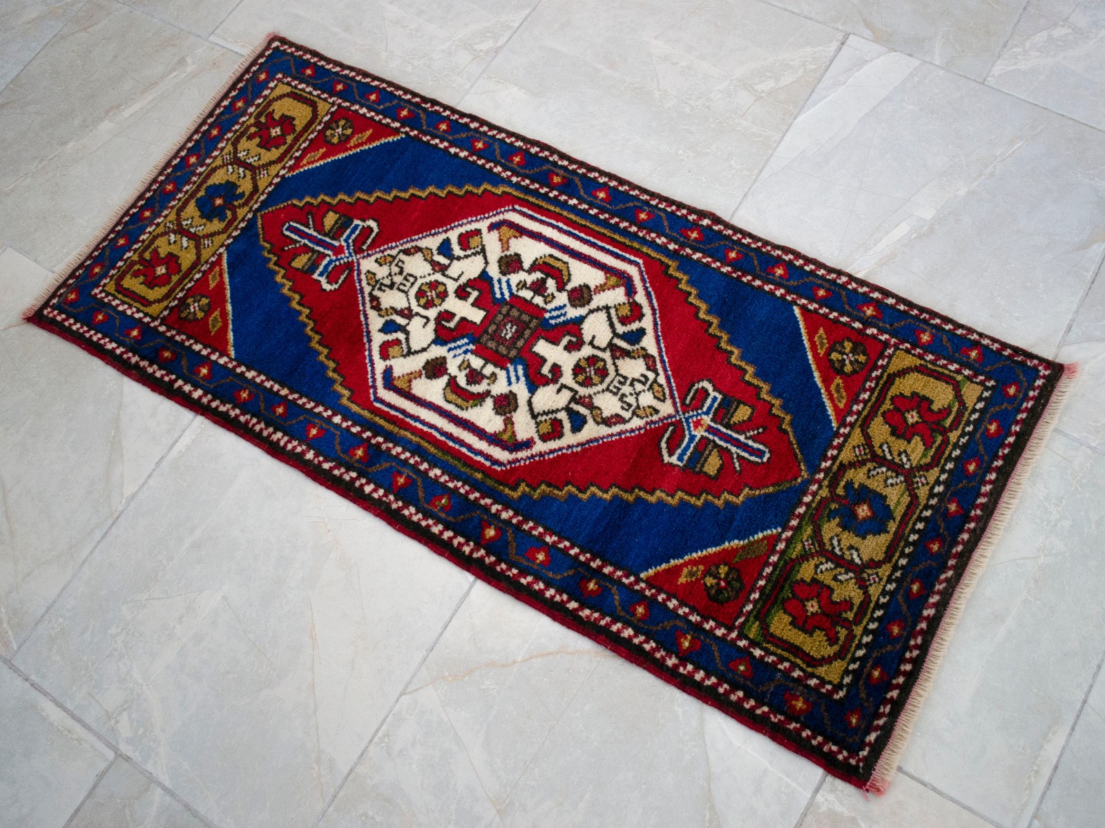 Vintage Turkish Rug Handmade Small Rug, Wool Door mat, Kitchen Rug, 2×4 ft apprx