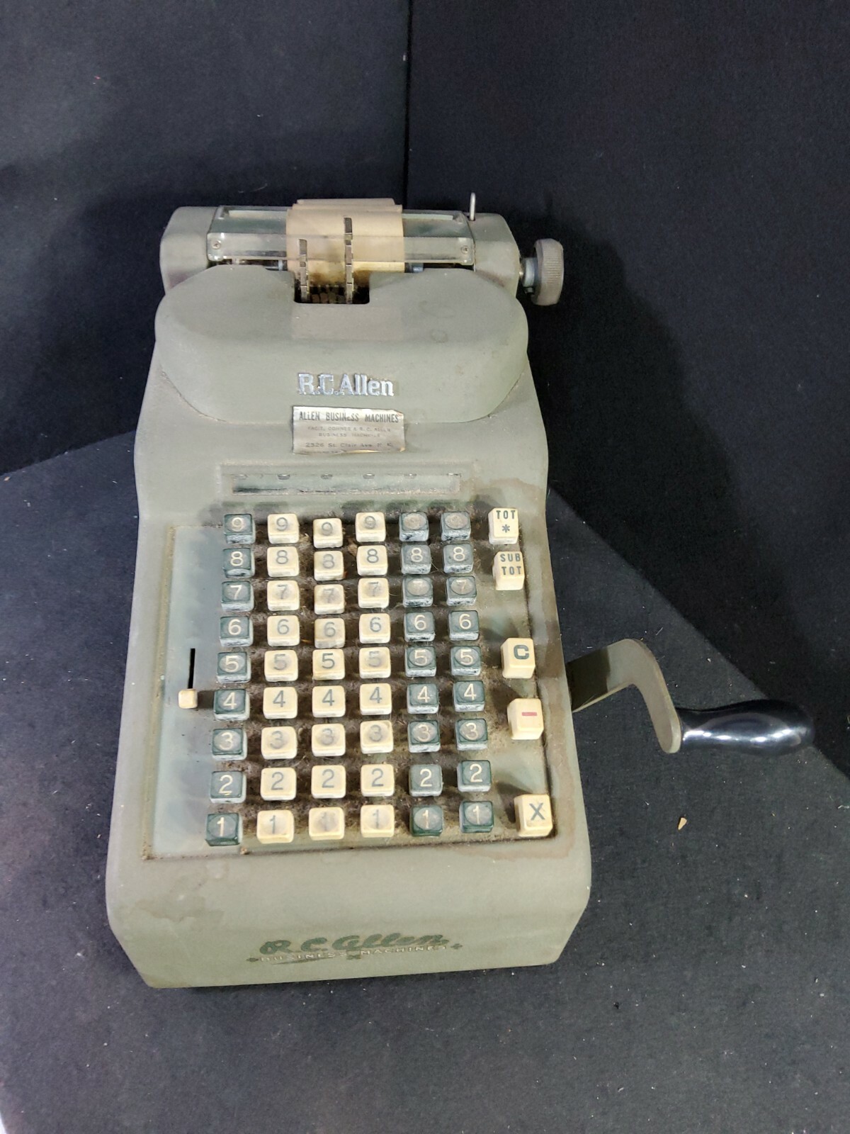 VINTAGE R. C. RC ALLEN BUSINESS MACHINES ADDING MACHINE MODEL # 65