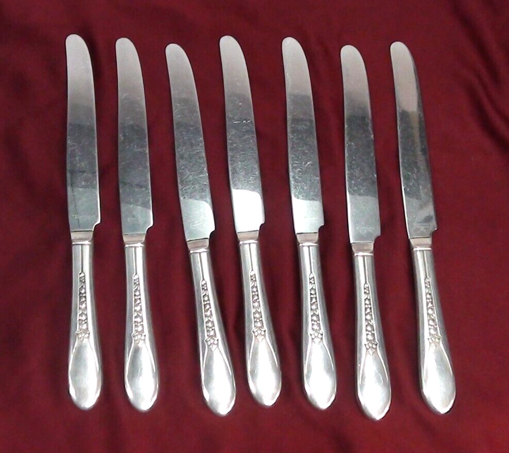 WM ROGERS I.S. PRISCILLA LADY ANN 7 SILVERPLATE KNIVES VINTAGE 1941