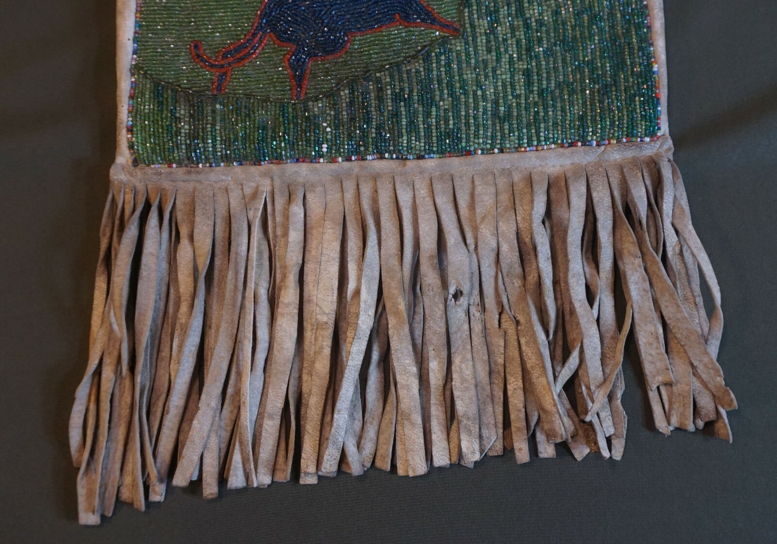 Beautiful 1930’s Native American Yakama Walla Walla Beaded Bag Hunter & Wolves
