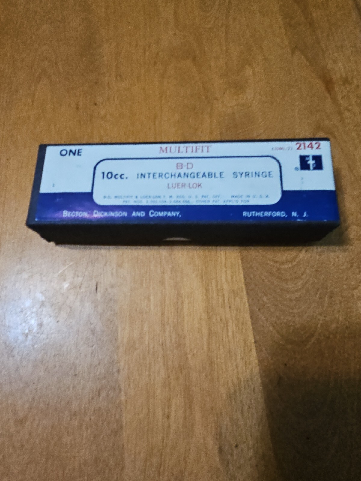 VINTAGE B-D 10cc MULTIFIT INTERCHANGEABLE GLASS TIP Syringe with original box