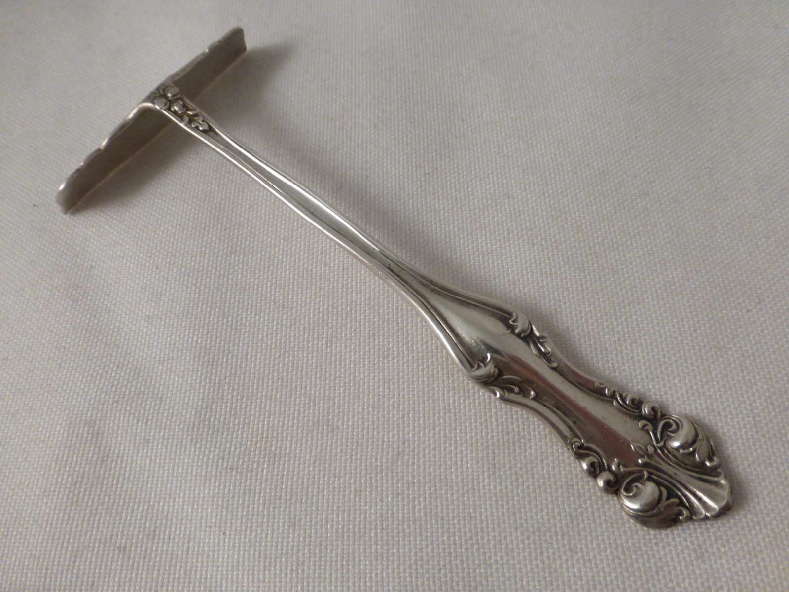 George VI-Frank Smith Sterling Food Pusher – 4-1/4″